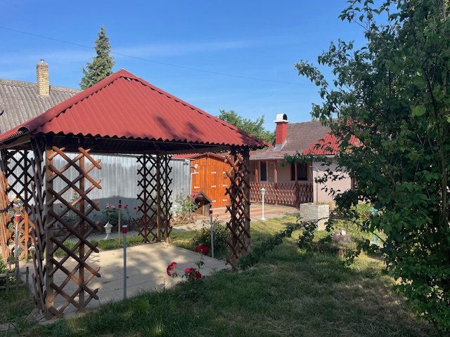 Eladó nyaraló, Keszthelyen 49 M Ft, 2 szobás