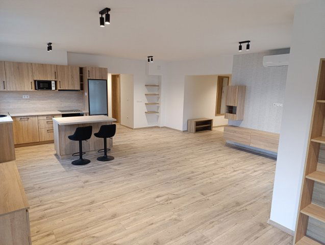 Eladó téglalakás, Egerben 97.9 M Ft, 3 szobás