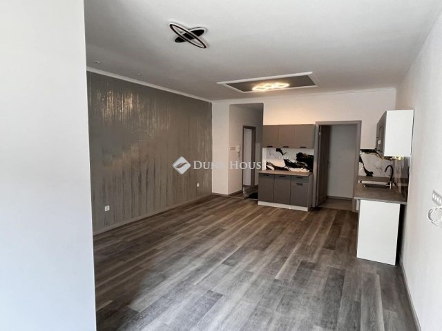 Eladó családi ház, Hódmezővásárhelyen 61 M Ft, 3 szobás