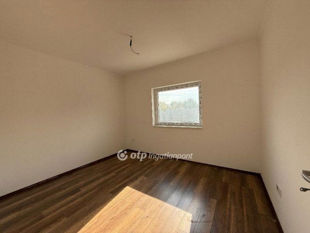 Eladó családi ház, Ráckevén 87.9 M Ft, 4 szobás