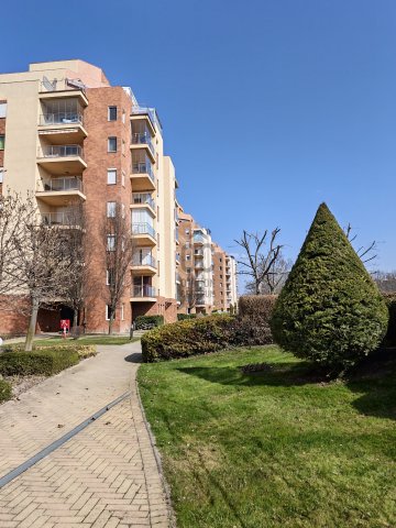 Eladó téglalakás, Siófokon 98 M Ft, 2 szobás