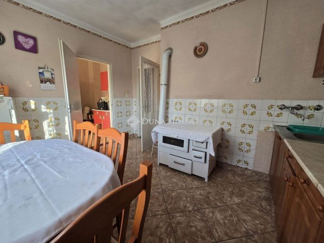 Eladó családi ház, Kétújfalun 24.99 M Ft, 3 szobás