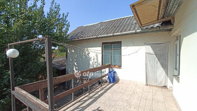 Eladó családi ház, Jászfényszarun 26.6 M Ft, 4 szobás