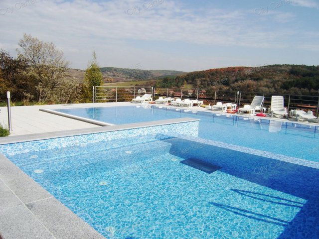 Eladó hotel, Szilvásváradon 523.562 M Ft, 32 szobás