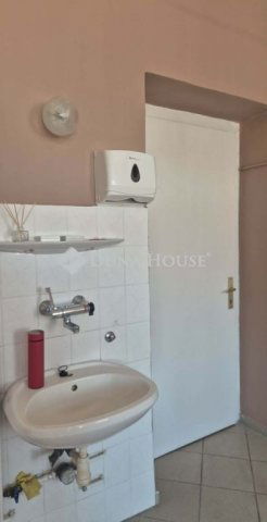 Kiadó üzlethelyiség, Kaposváron 55 E Ft / hó