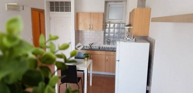 Eladó téglalakás, Budapesten, IV. kerületben 61.9 M Ft, 1 szobás