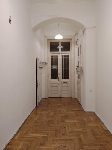 Kiadó iroda, Budapesten, VI. kerületben, Teréz körúton