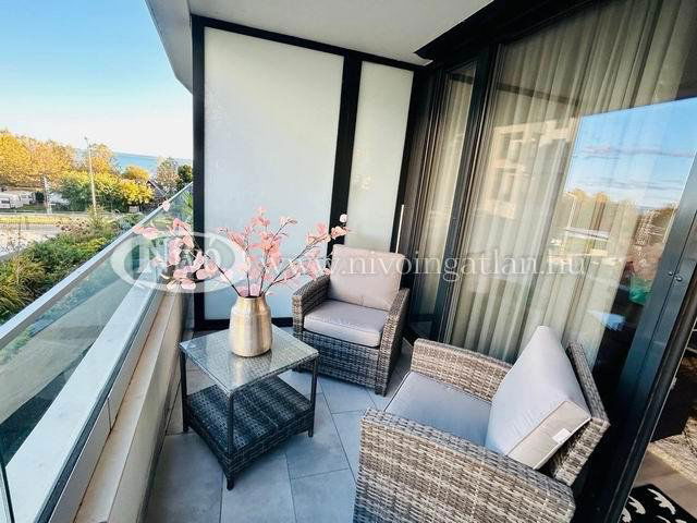 Eladó téglalakás, Alsóörsön 109.99 M Ft, 2+1 szobás