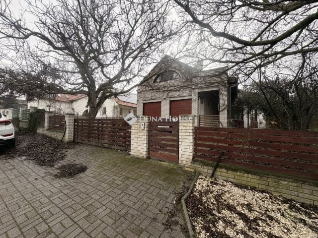 Eladó családi ház, Budajenőn 135 M Ft, 5 szobás