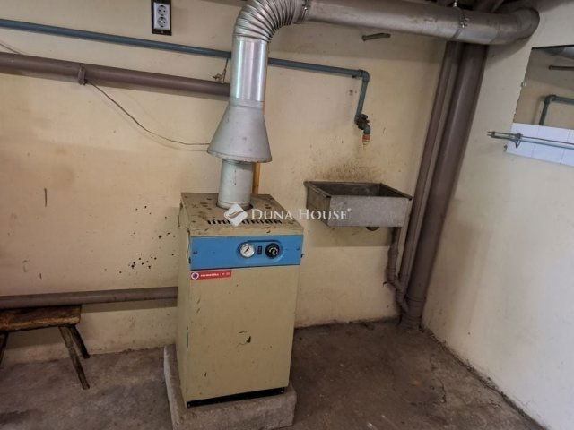 Eladó családi ház, Sülysápon 79.9 M Ft, 3 szobás