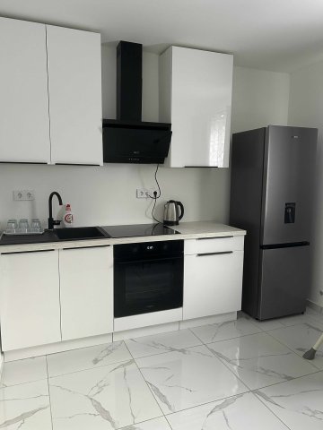 Eladó családi ház, Ajkán 27.5 M Ft, 2 szobás