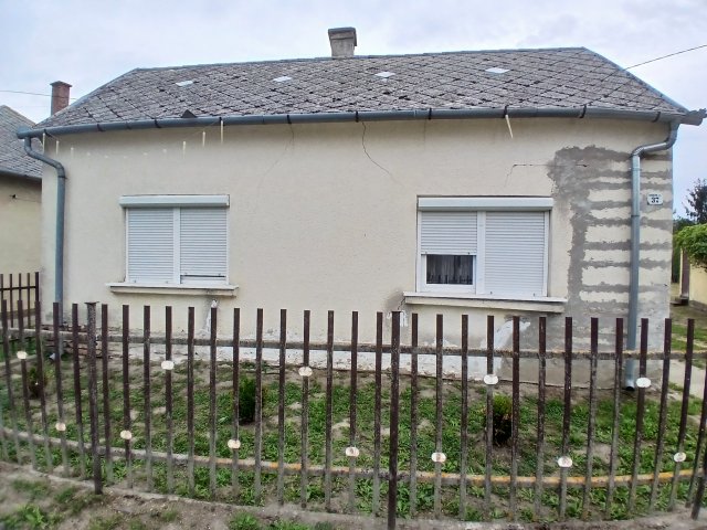 Eladó családi ház, Barcson 20.5 M Ft, 2 szobás