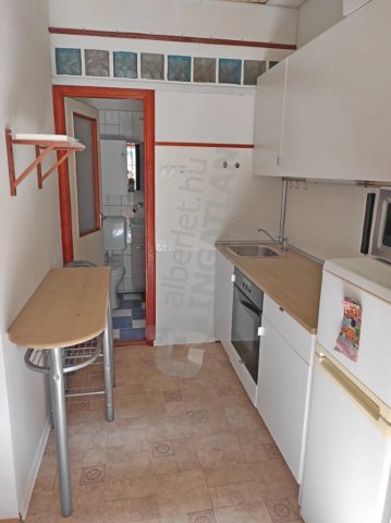 Kiadó téglalakás, albérlet, VI. kerületben, Szondi utcában