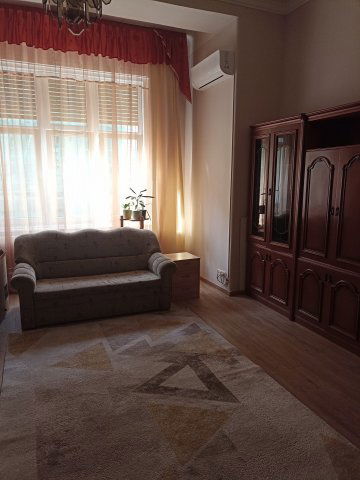 Kiadó téglalakás, albérlet, VII. kerületben, Király utcában