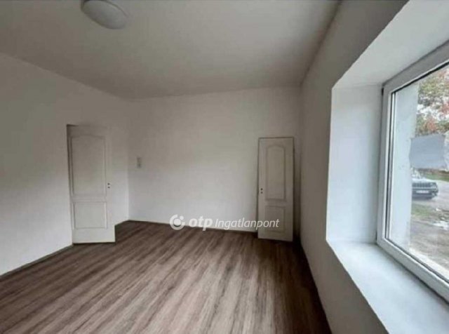 Eladó családi ház, Zagyvarékason 17.5 M Ft, 2 szobás