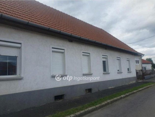 Eladó családi ház, Sátoraljaújhelyen 49.9 M Ft, 4+1 szobás