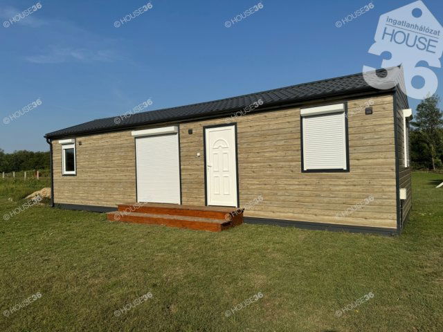 Eladó családi ház, Nyárlőrincen 35.9 M Ft, 3 szobás