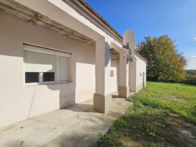 Eladó családi ház, Döbröntén 19.9 M Ft, 1+2 szobás