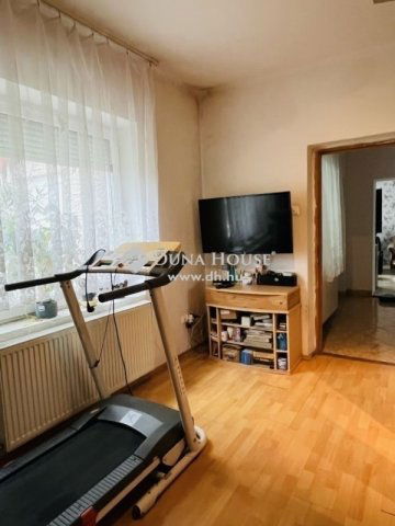 Eladó családi ház, Érden 129.9 M Ft, 7+1 szobás