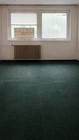 Eladó panellakás, Cegléden 36.9 M Ft, 1 szobás