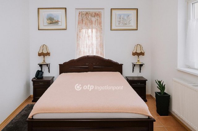 Eladó családi ház, Szigetszentmiklóson 147 M Ft, 3+1 szobás