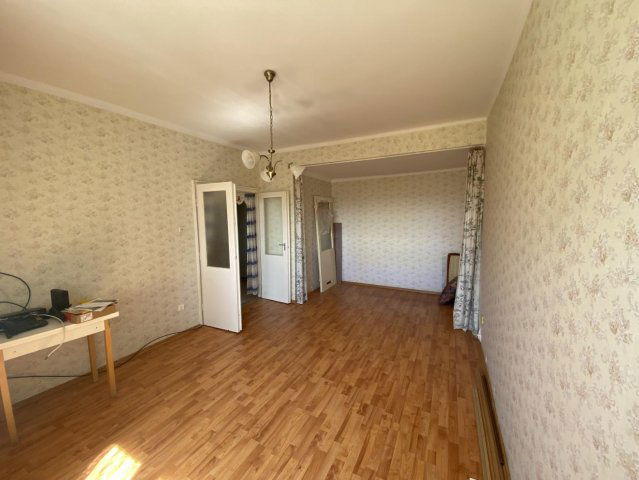 Eladó téglalakás, Tatabányán 25.5 M Ft, 1 szobás