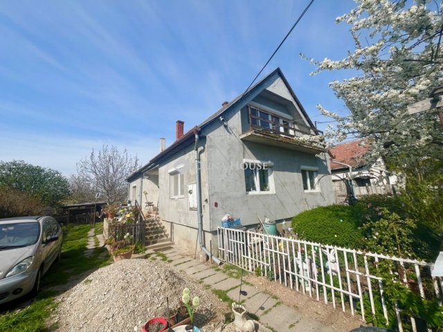 Eladó családi ház, Székesfehérvárott 74.9 M Ft, 6 szobás