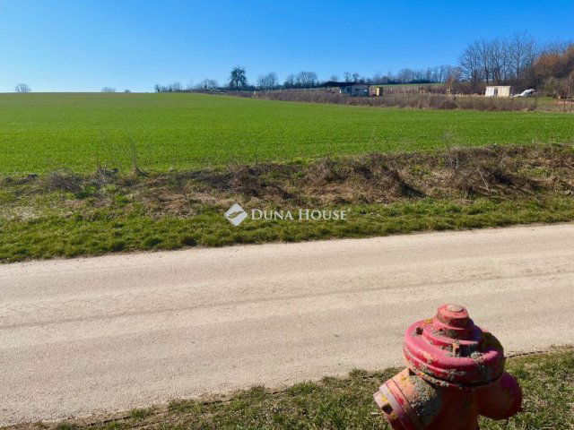 Eladó telek, Bábonymegyeren 7.9 M Ft / költözzbe.hu