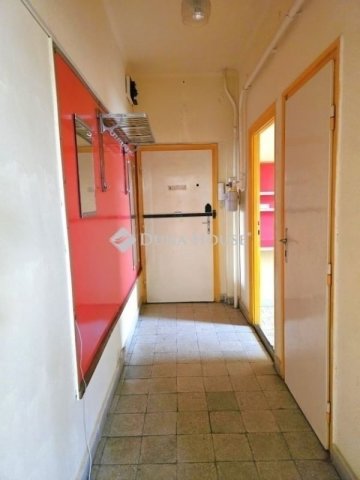 Eladó téglalakás, Pécsett 44.9 M Ft, 2 szobás