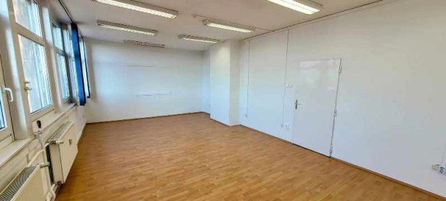 Eladó iroda, Veszprémben 27.9 M Ft, 3 szobás