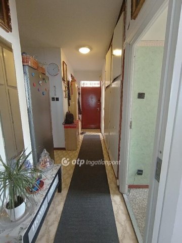 Eladó téglalakás, Diósdon 62 M Ft, 1+2 szobás