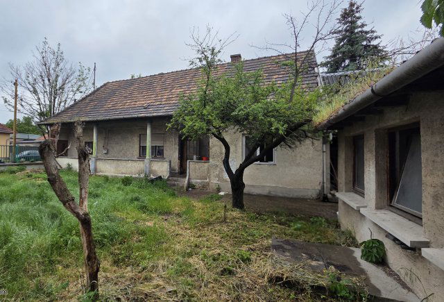 Eladó családi ház, Tatabányán 85 M Ft, 2 szobás