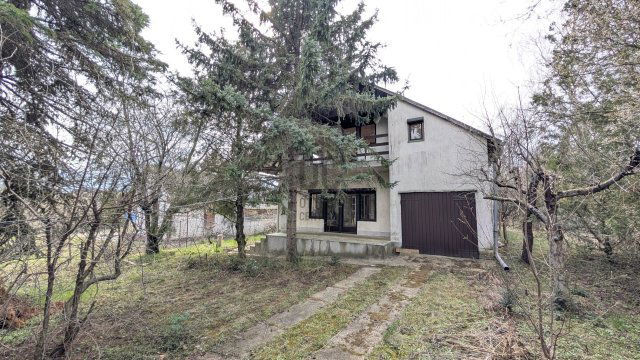 Eladó nyaraló, Balatonkenesén 69.9 M Ft, 4 szobás