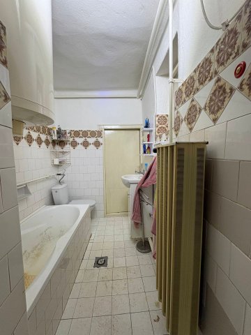 Eladó családi ház, Alsóvadászon 15 M Ft, 2 szobás