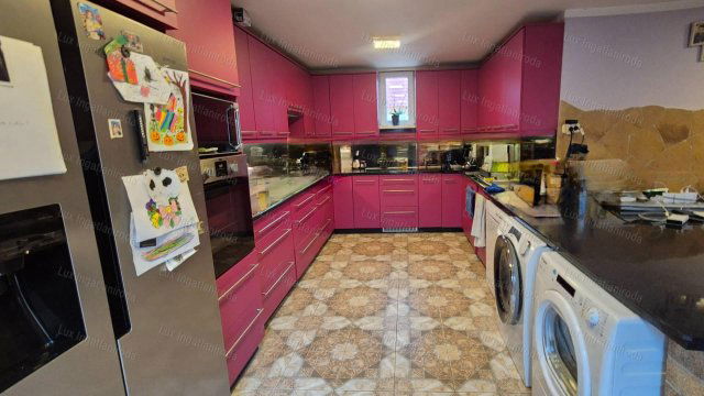 Eladó családi ház, Bokodon 69.9 M Ft, 4 szobás