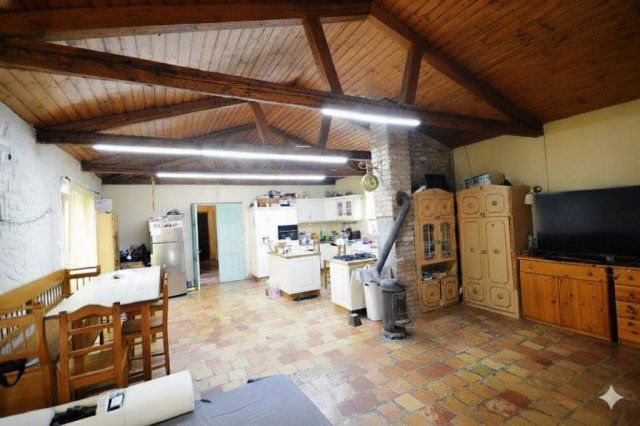 Eladó családi ház, Százhalombattán 135 M Ft, 3+1 szobás