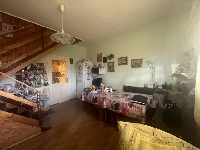 Eladó családi ház, Tatabányán 75 M Ft, 4+1 szobás