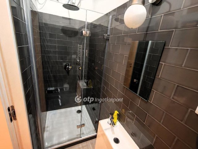 Eladó téglalakás, Budapesten, V. kerületben 225 M Ft, 3 szobás