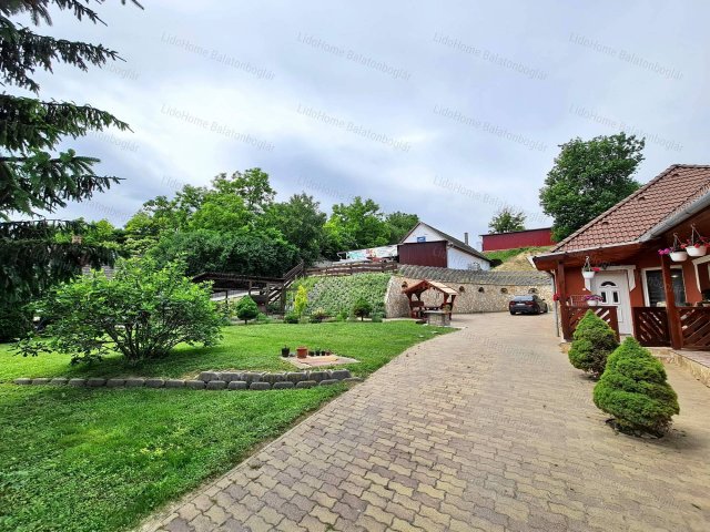 Eladó családi ház, Andorcson 160 M Ft, 3 szobás