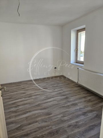 Eladó téglalakás, Pécsett, Hatház utcában 50.9 M Ft, 2 szobás