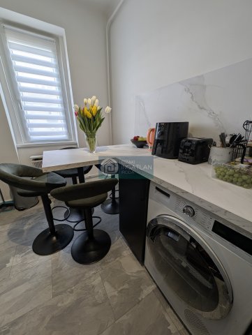 Eladó téglalakás, Kazincbarcikán, Béke téren 26.9 M Ft