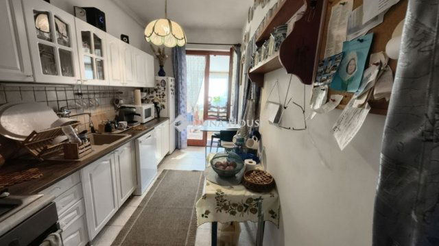 Eladó téglalakás, Kistarcsán 117 M Ft, 4 szobás