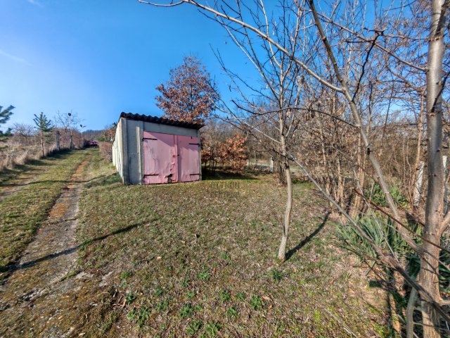 Eladó nyaraló, Esztergomban 9.99 M Ft, 2 szobás