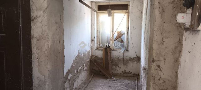 Eladó családi ház, Kemenespálfán 3.2 M Ft, 3 szobás