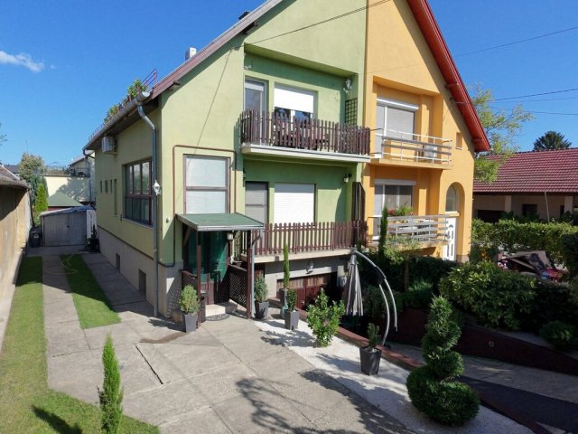Eladó családi ház, Dunaharasztin 70 M Ft, 3 szobás