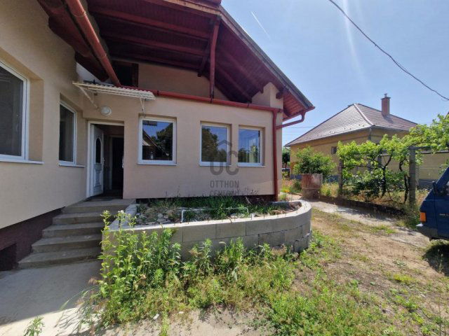 Eladó családi ház, Erdőkertesen 65 M Ft, 3 szobás