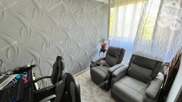 Eladó panellakás, Kecskeméten 44 M Ft, 3 szobás