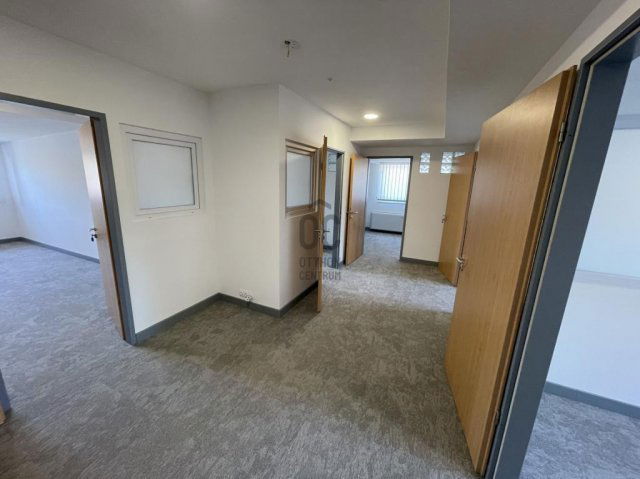 Eladó iroda, Budapesten, XVI. kerületben 649 M Ft