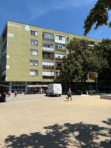 Eladó téglalakás, Pécsett 32.5 M Ft, 1 szobás
