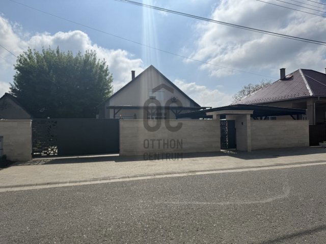 Eladó családi ház, Hernádon 59.9 M Ft, 6 szobás